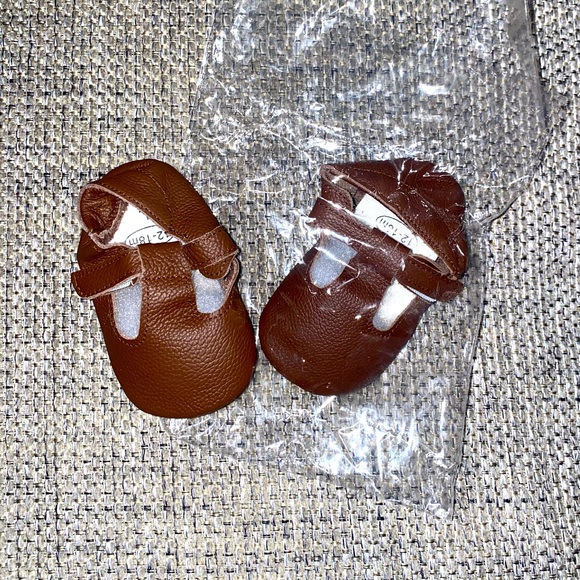 Brown Mary-Janes - Picture 1 of 2